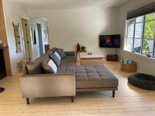 The forest cottage with petanque court in 尼克賓西蘭島