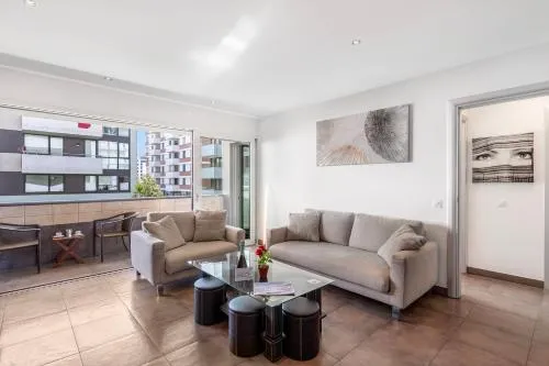 Art Apartment Locarno - Balcony and Parking - Happy Rentals in Locarno, Schweiz
