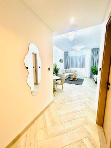 Stylish 1 Bedroom Apartment in the Heart of JVC, Dubai (photo 5)