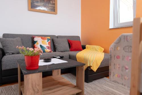 2 bedrooms, 2 beds