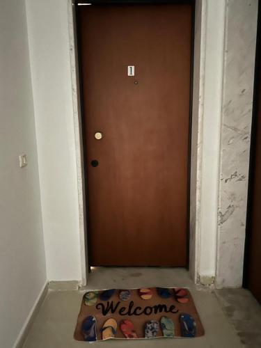 One-Bedroom Apartment image 1