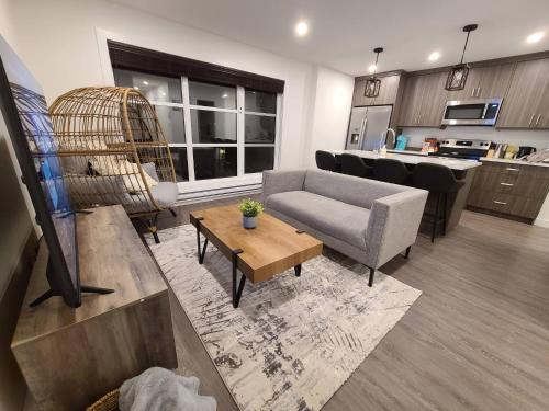 Entire Upper Level Suite - East Regina