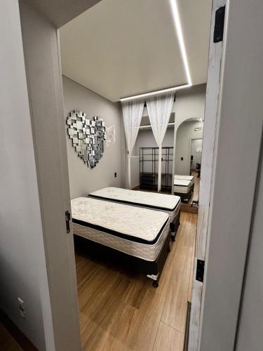 Apt novo no centro com garagem perto de tudo que você precisa (Apt novo no centro com garagem perto de tudo que voce precisa) in 多斯伊佩斯