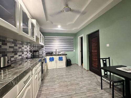 Arek Condos Accra in เทซาโน