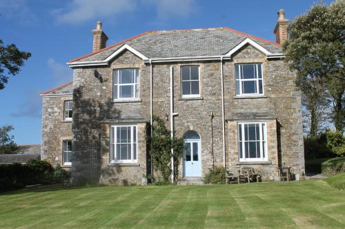 B&B Wadebridge - Trevanger Farm Bed and Breakfast - Bed and Breakfast Wadebridge