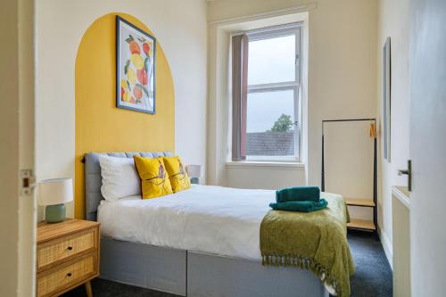 Group Stay 4BR Sleeps 11 Near Ibrox Parking, Glasgow (Foto 5)