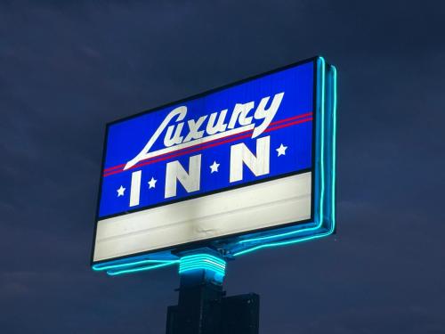 Luxury Inn - image 8