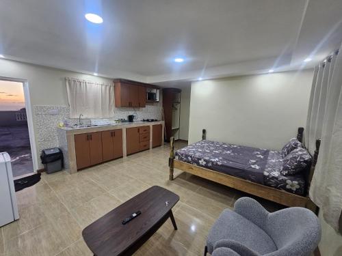 Lion's Guest House in Warner in Layou