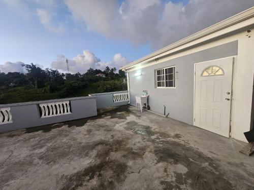 Lion's Guest House in Warner in Layou
