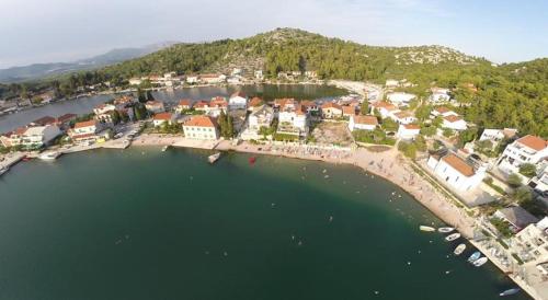 Apartments Laura in Blace