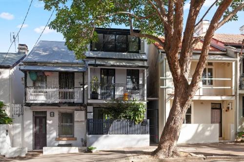 Art's Terrace - Central Surry Hills & Alfresco Charm - image 8