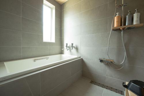 Tiny Base The River HOUSE & TRAILER, Kawazu (fotografie 7)