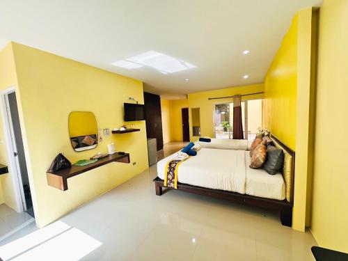 room detail thumbnail 0