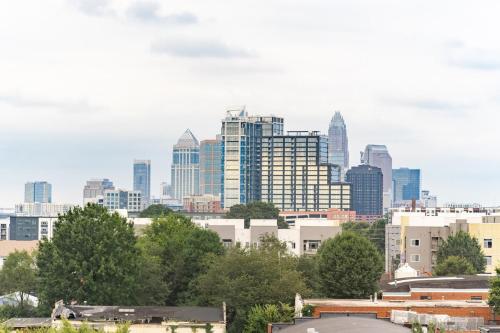 Trendy South End Studio in Charlotte, USA