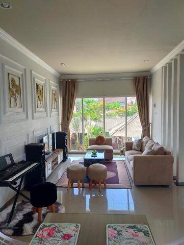 Villa keluarga Pandansari Dua – khách sạn tại Pujon Kidul