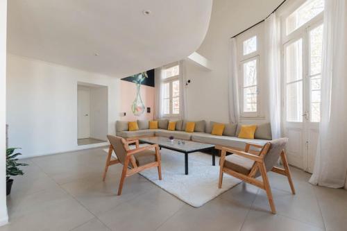 Vibes in Soho 'B' - 3 Bd 9 pax Terrace BBQ