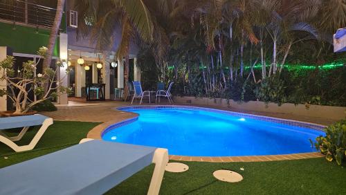 設施, Quints Travelers Inn in 威廉斯塔德市中心