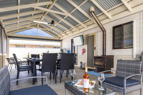 Back Beach In - Coastal Comfort at its best.