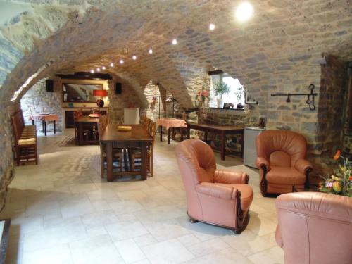 ทัศนียภาพภายนอกโรงแรม, Chambres D’hôtes Lou Jassou (Chambres D’hotes Lou Jassou) in กาเกส์