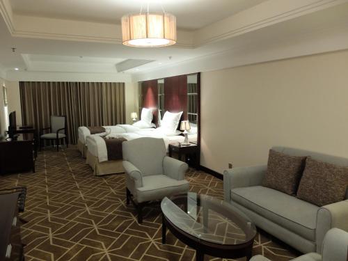 Beijing Xixi Friendship Hotel is located on Xidan Commercial Street and close to Tiananmen Square and the Forbidden City – Beijing, NY