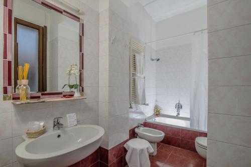 Antica Locanda Sturion Residenza d'Epoca - image 3