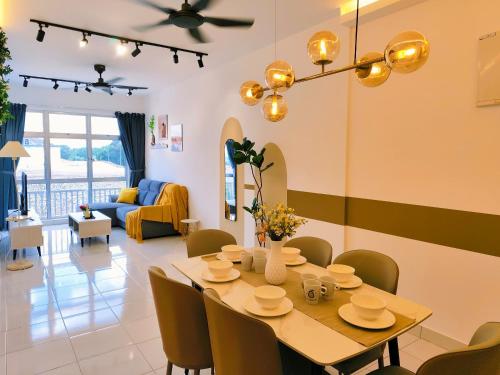 Kulai Apartment 3BR-5BR near IOI, Aeon and Senai Airport near Putra Sports Complex