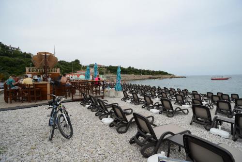 pludmale, President Bungalows and Apartments in Utjeha
