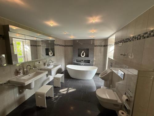 Bathroom, Hof Konig in Everswinkel
