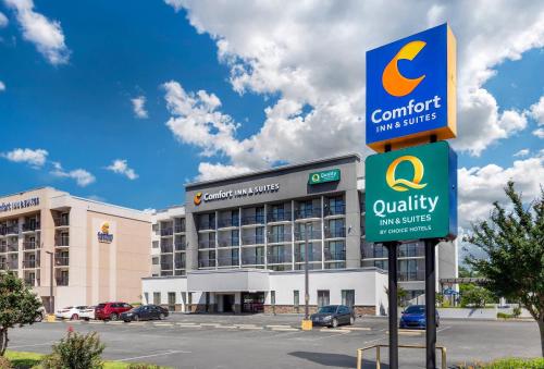 Quality Inn & Suites Spring Lake - Fayetteville Near Fort Liberty in Spring Lake, USA