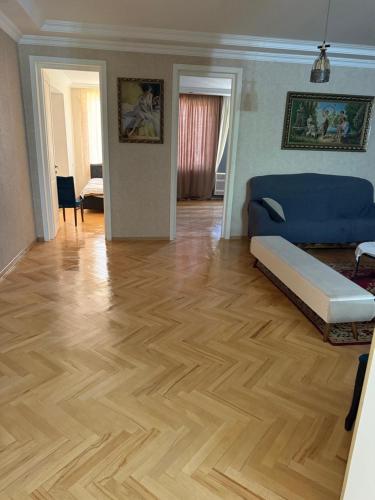Gori 25, Gori (Foto 7)
