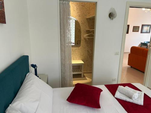 Marhaus, apartment in Piazza Dante, Naples (photo 6)