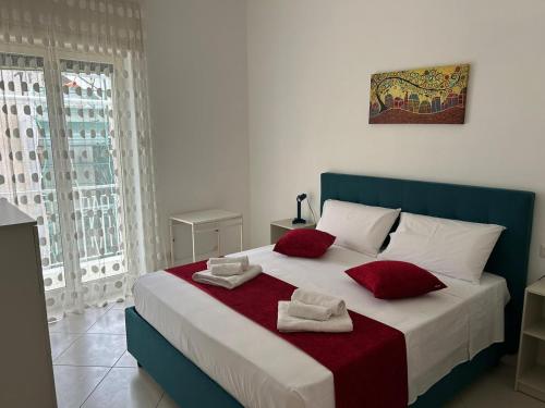 Marhaus, apartment in Piazza Dante, Naples (photo 7)