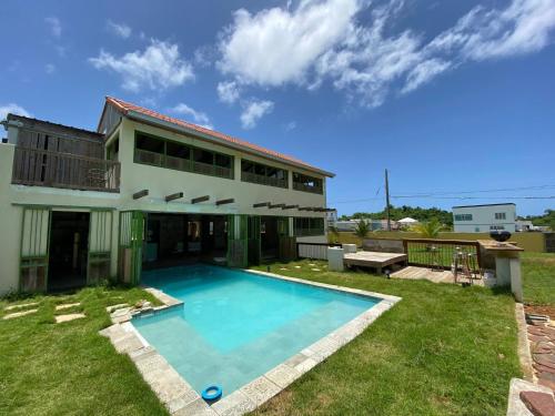 Úszómedence, Sabana Cottage Village in Quebradillas