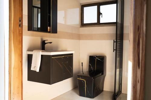 ห้องน้ำ, Camp Venus Lodge in นโตโวโลโล