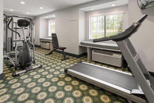 Microtel Inn by Wyndham - Albany Airport - image 13