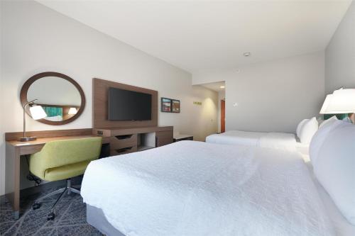 Hampton Inn & Suites Tulsa/Tulsa Hills Room Type - Room with Two Queen Beds - Non-Smoking