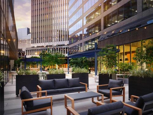 Quầy bar/Pub, DoubleTree by Hilton Hotel Nashville Downtown in Trung tâm thành phố Nashville