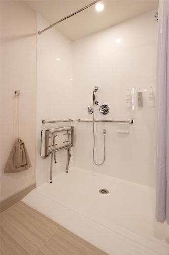 Hilton Garden Inn Dayton Downtown - image 10