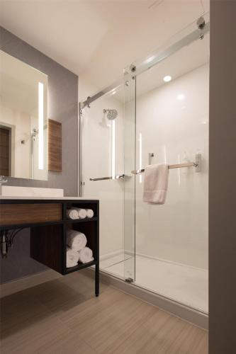 Hilton Garden Inn Dayton Downtown - image 12