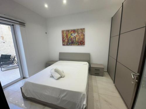Sliema Spacious Room