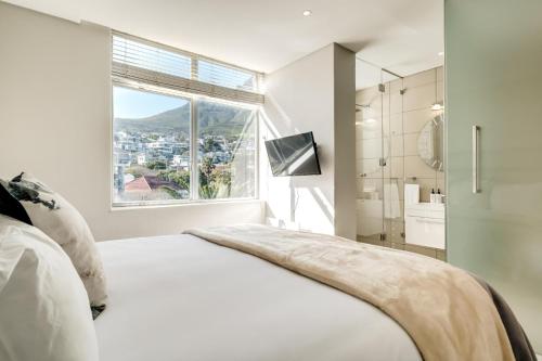Ocean View Camps Bay 3bed Apt Beach Vistas - image 5