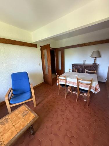 Choucas in Thollon-les-Memises