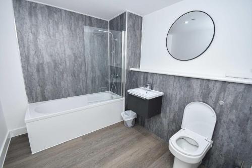Modern & Convenient 2 Bedroom Liverpool Apartment, Liverpool (photo 5)