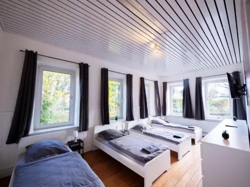 Monteurwohnung für 8 Personen in Gülzow – WLAN, Aufenthaltsraum, Parkplatz, Nähe Hamburg - RZ02a in Gülzow, Deutschland