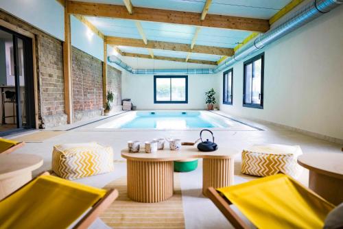 สระว่ายน้ำ, L'Escapade d'Acquigny, Piscine, Foot Five, Salle de sport, BabyFoot in ลูวิเยร์