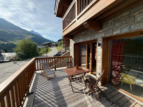 Balcony/terrace, Appartement de luxe 6 personnes 3 chambres Meribel Mottaret location du samedi au samedi in Meribel