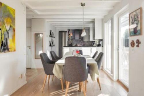 3 Bedroom Lovely Family Friendly Home in Larod
