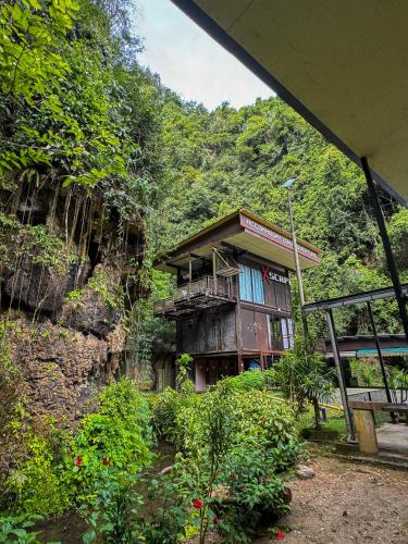 Exterior view, Xscape Tambun near Lost World of Tambun