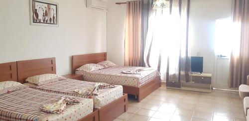 ROOMS balani