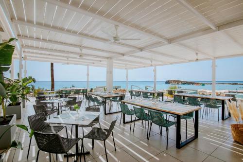 餐厅, Nissi Beach Resort in 阿亚那帕